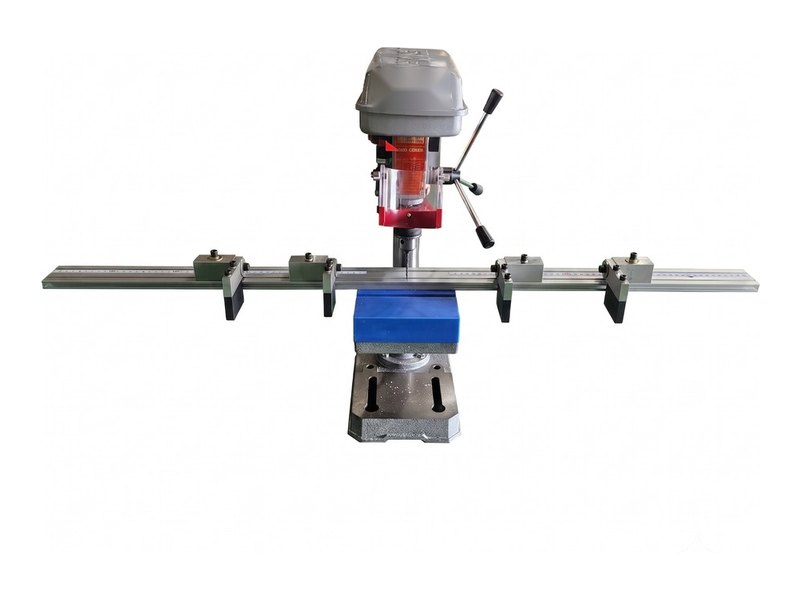 오사이 · MC판 고정 드릴 가공기 — 1.1kW · 최대 1,200rpm · 약 40kg